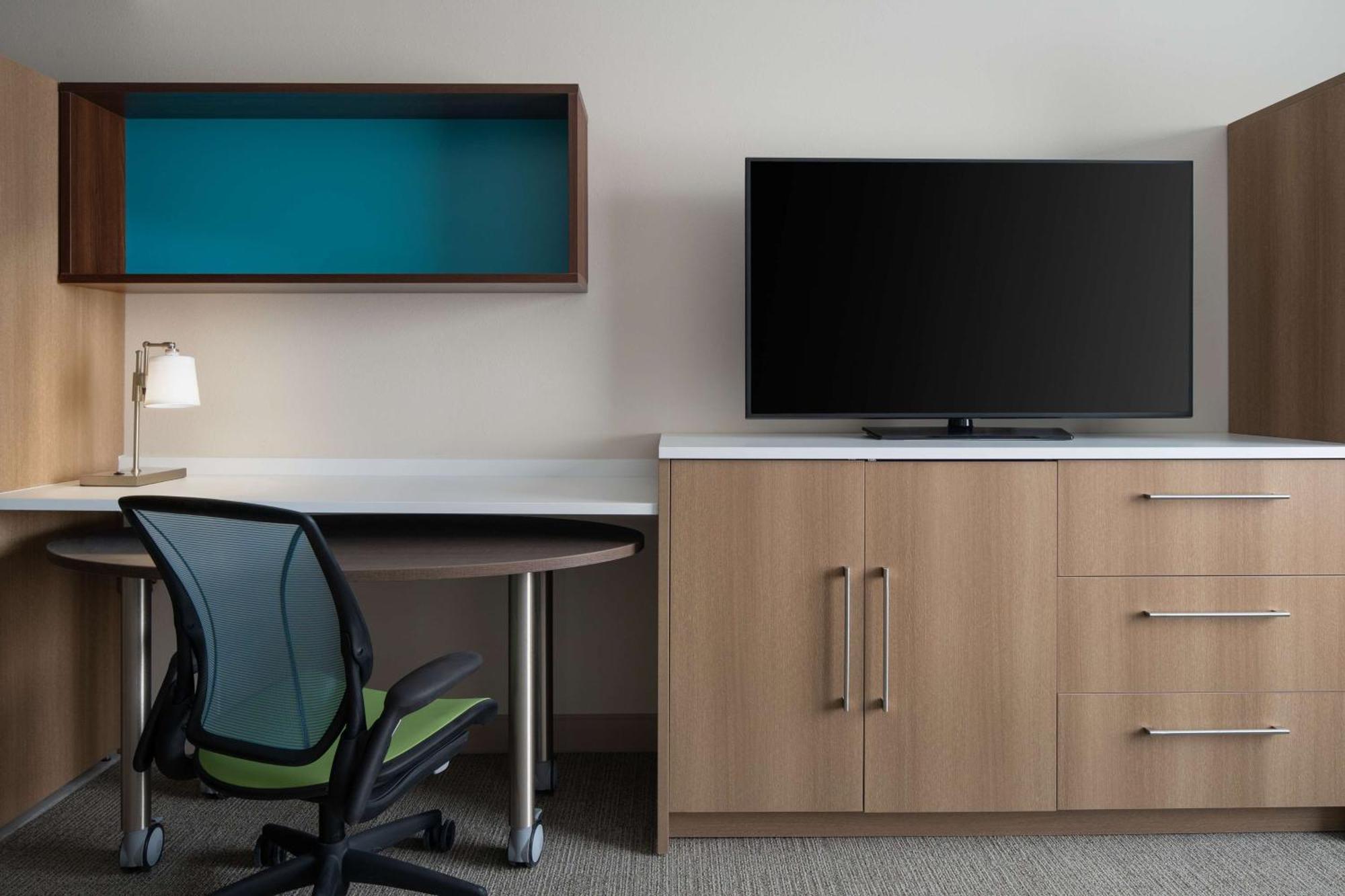 Home2 Suites By Hilton Des Moines At Drake University Exteriér fotografie