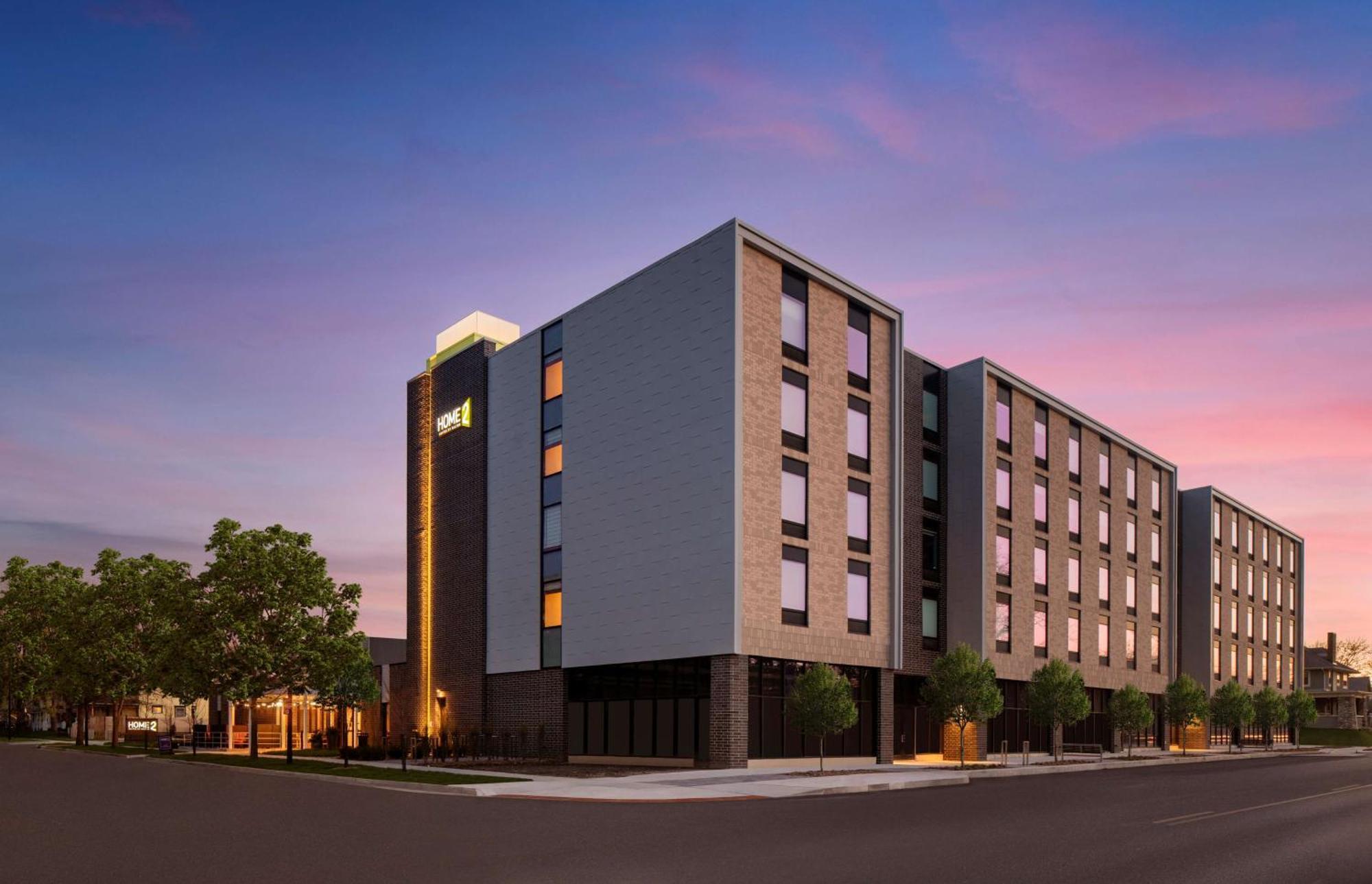 Home2 Suites By Hilton Des Moines At Drake University Exteriér fotografie